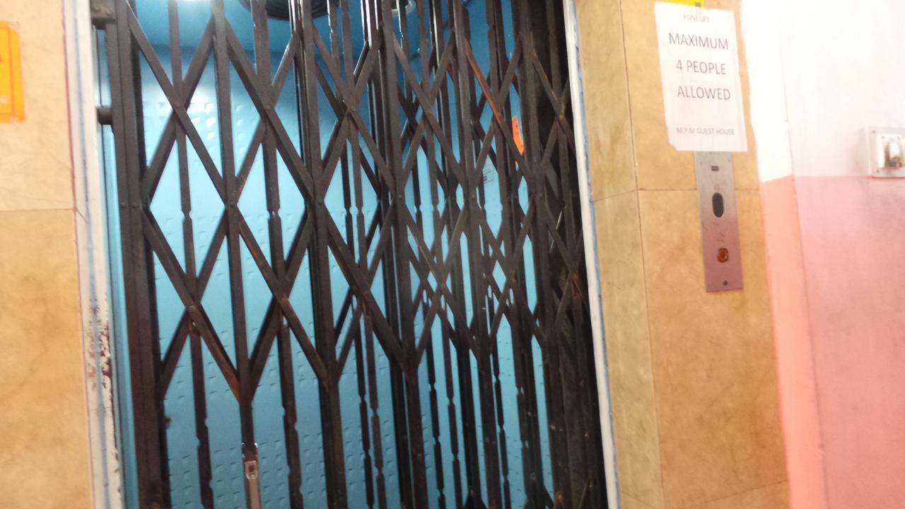 M.P.M. Guest House Puducherry Eksteriør billede