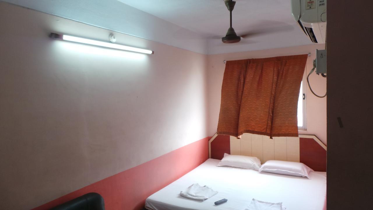 M.P.M. Guest House Puducherry Eksteriør billede